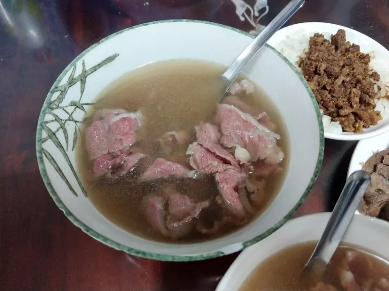 【台南安平】【文章牛肉湯】傳說中&各大名部落客都推薦的牛肉湯終於吃到了