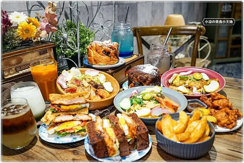 老屋翻新森林系早午餐！！台中首見東南亞特色早午餐，巨無霸肉桂捲、手作生吐司，今天來一趟異國風早午餐brunch吧！！(第二市場美食)