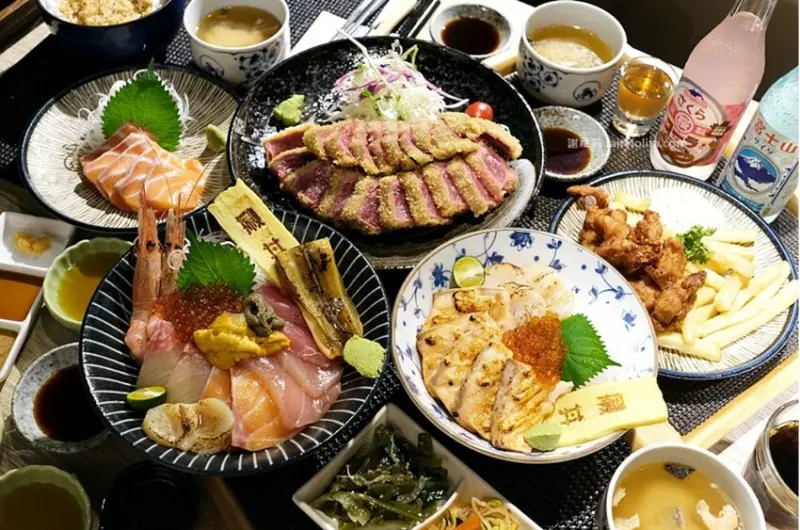 新開幕！爆量丼飯只要200元，白飯、湯品、飲料、小菜免費續，還不收服務費！