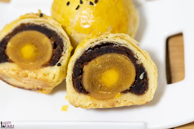 窯幸福手工烘焙｜彰化市–以披薩起家卻以蛋黃酥聞名的人氣商品，食尚玩家和媒體都來報導