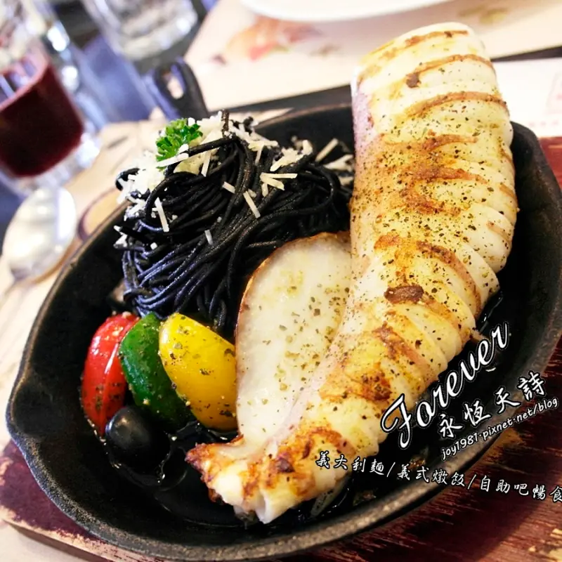 [台南安平區]永恆天詩義式美食館(二訪)-點主餐就可沙拉吧、熟食、甜點、飲料、哈根達斯任你吃到飽!!!!