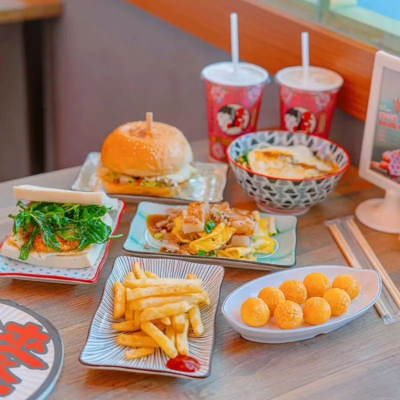 復古創新台灣早餐，結合台式經典：鹽酥雞吐司、中秋烤肉漢堡必點 | 【台北 萬華區】麥町吐司工房 鐵板煎早午餐 中華店