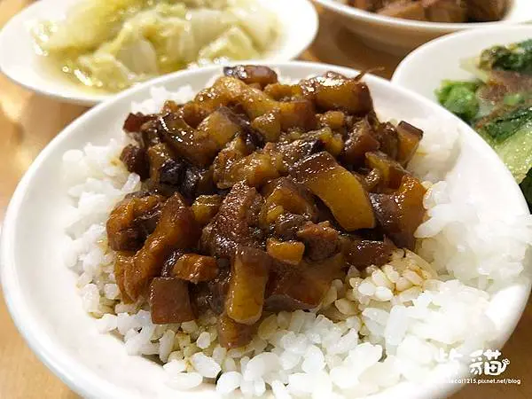 【台北】不輸給鬍鬚張的魯肉飯~回訪N次的家鄉味:::柴貓IN【魯肉飯香】