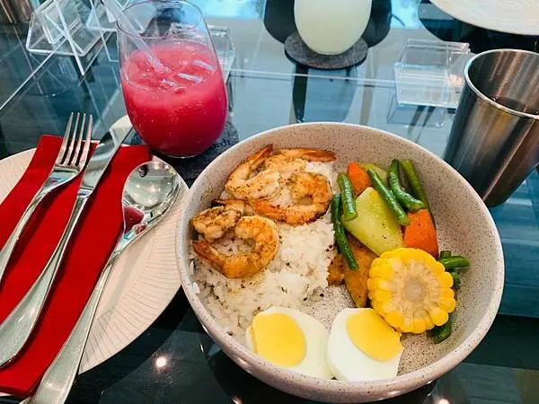 【新北 林口】瑞莎塔廚房//2021新開幕最好玩親子餐廳 疫情期間超值餐盒最便宜只要150元 兩層樓遊戲空間小孩放電小天地 現在有加line換優惠券活動