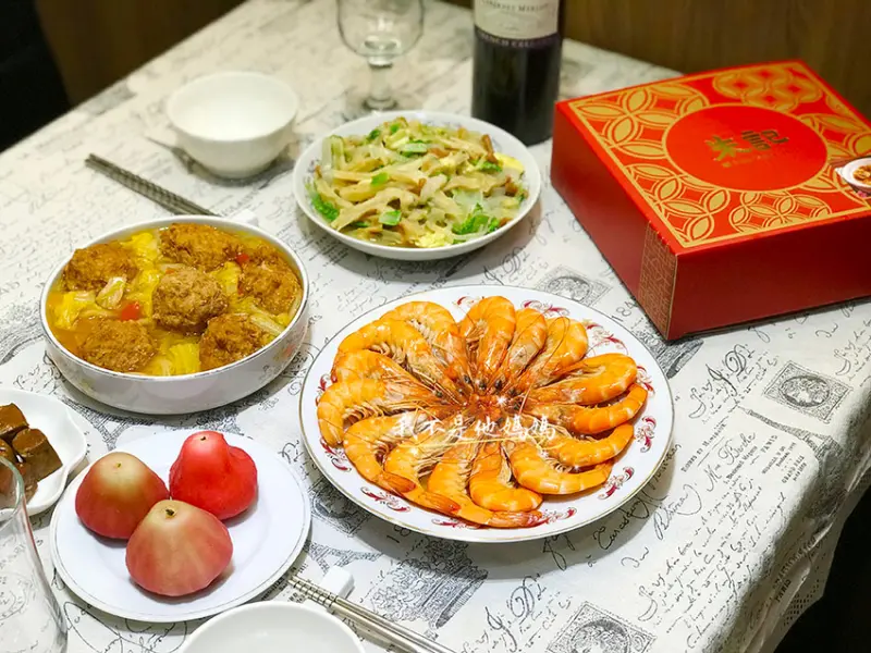 朱記年菜  大紅禮盒冷凍年菜  送禮自用輕鬆過好年  金玉紹興仙醉蝦  福滿翠玉獅子頭  經典海陸佛跳牆 年菜預購必選啦