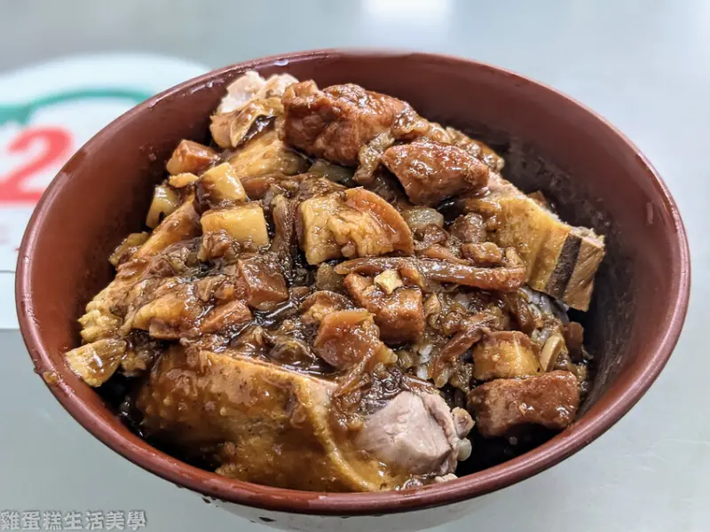【新竹食記】許二姊 - 賣到凌晨生意超級好的新竹鴨肉名店，必點炒鴨血、鴨肉飯鴨肉麵