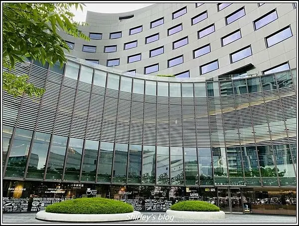 捷運劍南路站 ‧ 雅室牛排大直旗艦店