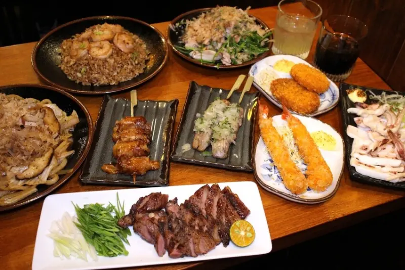 【松山居酒屋推薦】南京三民站美食推薦/台北深夜食堂/日式居酒屋/炭火日式串燒/松山區美食-老菘田居酒屋