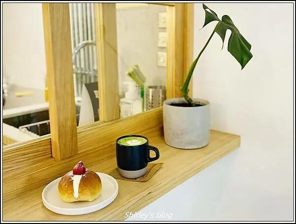 捷運亞東醫院站 ‧ KannKann 栞栞咖啡