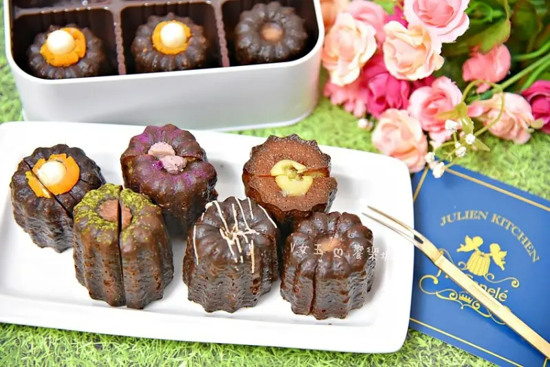 J.K可麗露 月之鈴綜合中秋禮盒 ll 融入了中華元素的法國甜點，吃起來脆心軟Q，口口都是驚奇，創意中秋佳節