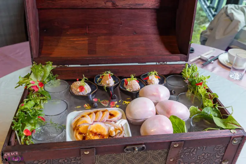 台中市南屯區印月餐廳｜南屯區台中市–最浮誇的中式料理，升級版的四人豪華烤鴨套餐更讓人驚艷