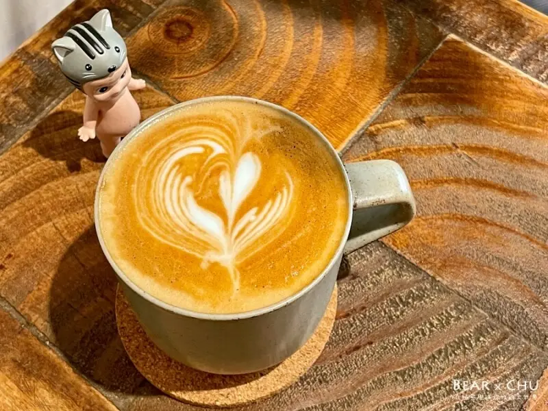 台北萬華咖啡Flying Coffe・自烘豆單品咖啡與美味特色手工甜點