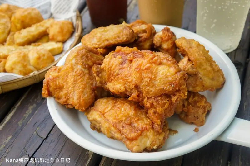 《新竹美食》溫家炸雞仁愛分店 竹東最威的人氣台式炸雞 婆媽的最愛 竹東夜市美食推薦 - Nana媽四處趴趴走美食日記