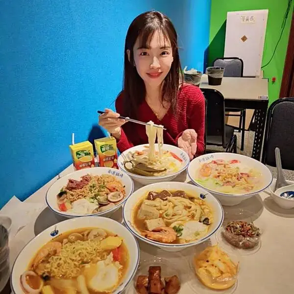 【高雄】二番紅鍋燒食事 蔬果新鮮熬煮​  湯頭 餐點可客製化