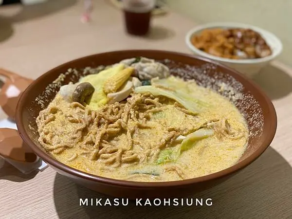 ∥高雄/食．鳳山∥二番紅鍋燒ける食事 ๑鳳山特殊口味鍋燒麵推薦 可自由選取配料 鳳新高中美食