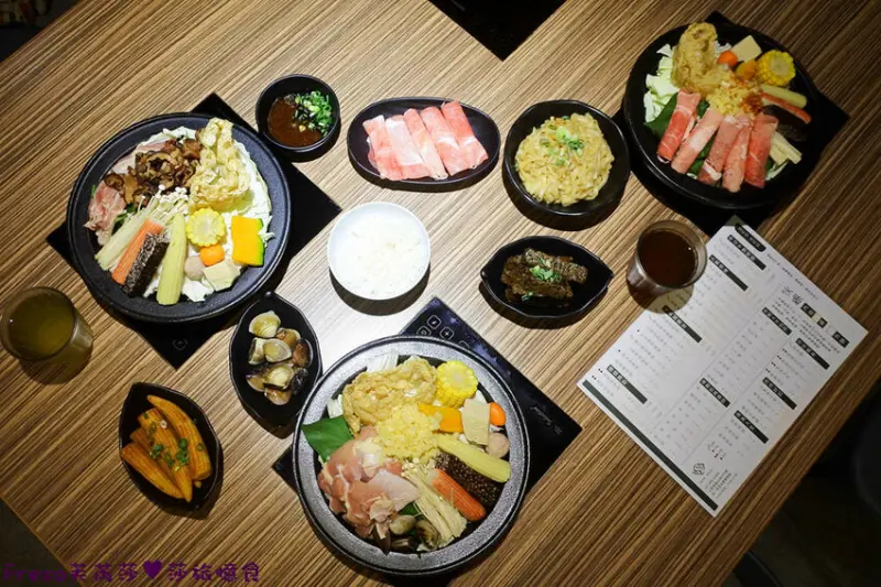 高雄火鍋【伙鍋】鼎山街傳統台式個人火鍋.外帶石頭鍋物免百元.推薦蒜頭蛤蠣雞鍋、石頭蒜香豬肉、元氣香菇雞鍋│平價百元火鍋│三民區美食 - Fresa芙芮莎♥莎旅憶食