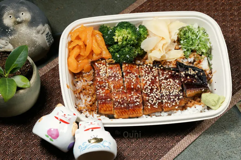 本鰻丼│台中鰻魚飯推薦。白鰻燒丼以秘製醬汁燒烤，讓最純粹的鮮味伴隨著醬香四溢