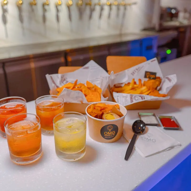 滷肉飯配酒的驚人組合?!一人也能小酌，東區酒吧推薦 | 【台北 大安區】OMG, Beverages on Tap