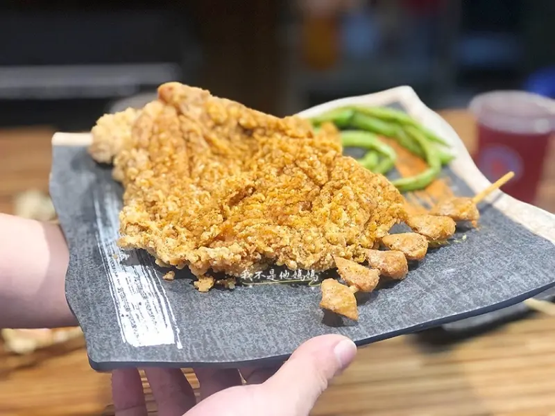 怪獸小雞排師大店  師大夜市平價美食  鹽酥雞  雞排  香酥不油膩  十月份消費滿兩百還送翅小腿