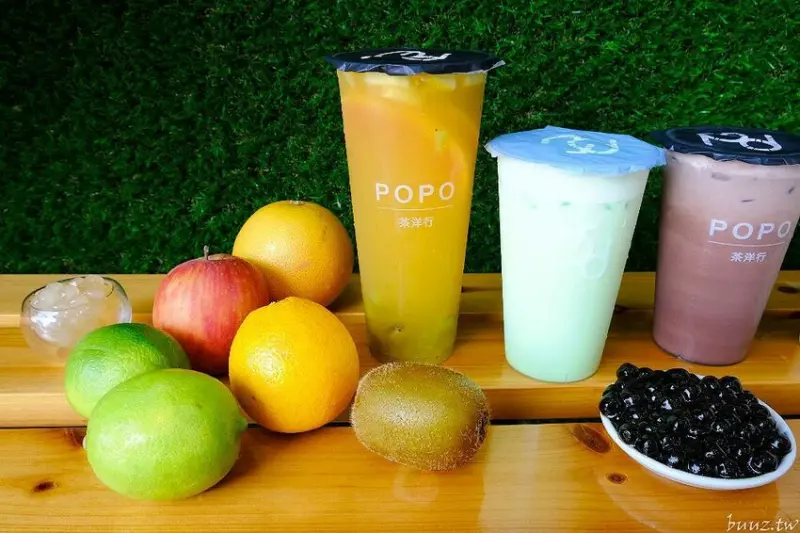 水果歐蕾粉嫩色超好拍！白鬍泡泡洋茶行，七彩水果奶蓋新品上市，第二杯半價優惠！