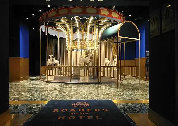 【台北車站住宿】俯瞰千萬級美景盡收眼前，迷人夜景/智能設備/網美拍照點，給你最溫馨享受的夜晚～路徒Plus行旅站前館