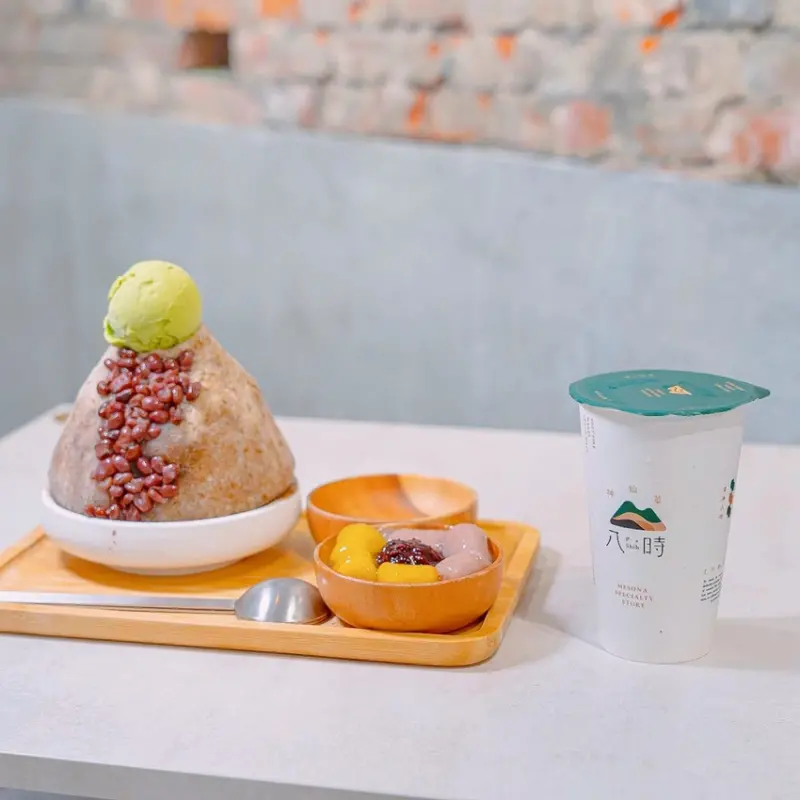 赤峰街裡的文青仙草，享用最原始的青草甘甜，無負擔的大口吃甜點 | 【台北 大同區】八時神仙草-中山店