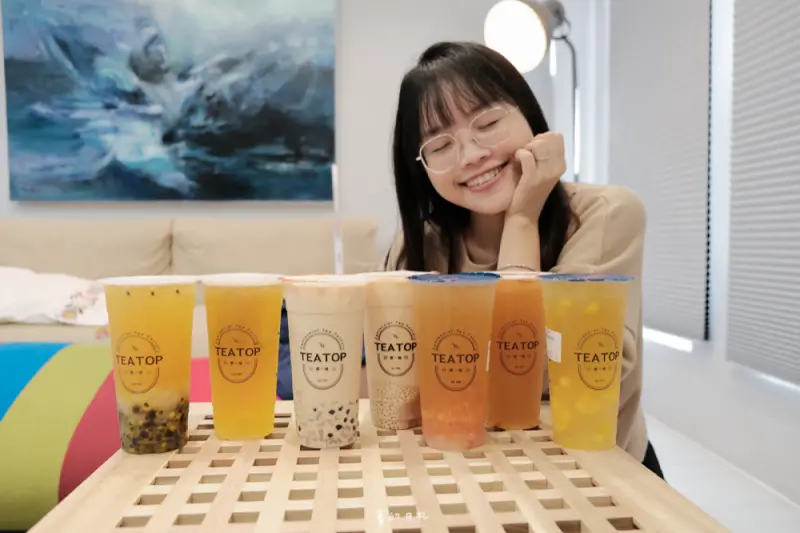 TEA TOP第一味 大智店｜台中飲品｜全新形象新開幕！108茶王基底、台灣嚴選冬片茶、與迪士尼相同技術的保存果肉，多種選擇還不來喝爆！