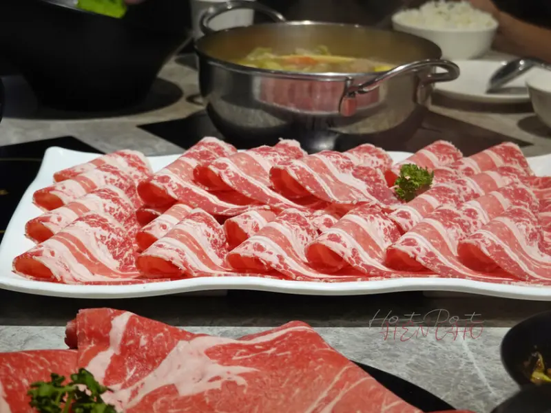 新北市永和區新北永和—很秋鍋物｜人氣強滾 很秋火鍋新美學｜福和路、永和區公所、永和國中