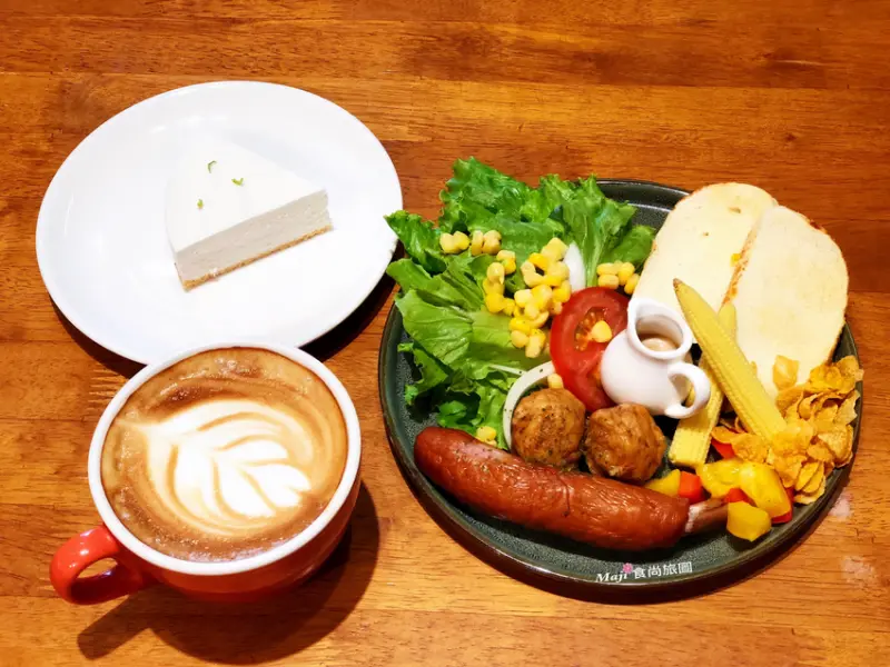 【台北-中正區】彼得好咖啡三創店 新開幕忠孝新生捷運站早午餐美食  平價咖啡廳 不限時免費WIFI聊天聚會好去處