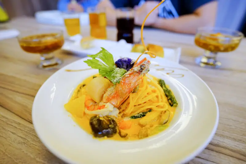 桃園食記｜中壢勒芙131 義大利麵牛排風味餐 青埔美食餐廳、親子友善餐廳推薦！ - 奇奇一起玩樂趣