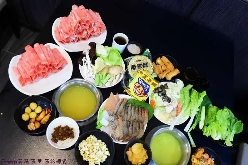 台南火鍋吃到飽【峑(ㄑㄩㄢ)平價火鍋吃到飽】火鍋消費即日起至１２月底＄１９９起.海鮮肉品／霜淇淋／爆米花／咖啡飲品無限暢食│東區火鍋│東區美食 - Fresa芙芮莎♥莎旅憶食