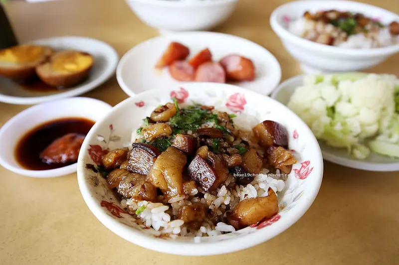 【台南中西區】阿和肉燥飯-台南在地人的早午餐.台南推薦小吃美食.價格親民又美味.一早就飽足繼續台南旅遊行程