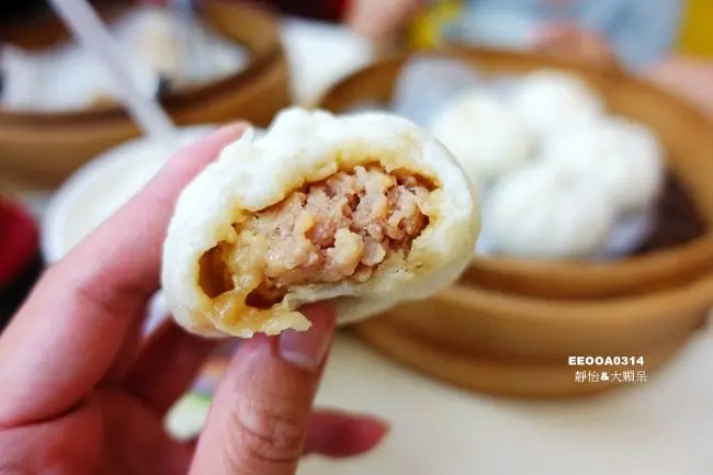 花蓮美食 ▶ 周家蒸餃、小籠包 ▶ 一顆蒸餃3元一個小籠包5元 公正街蒸餃、小籠包老店