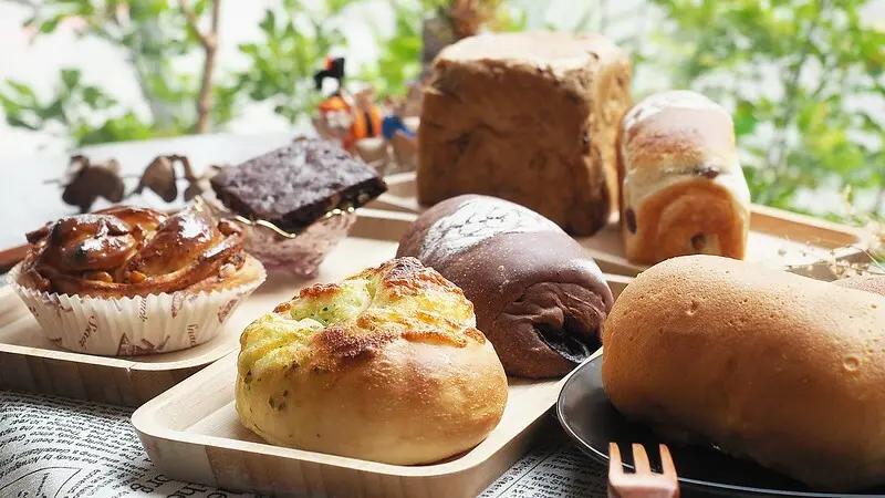 吃了不怕脹氣的米麴酵母麵包【Lesa 麗莎烘焙坊】天然、健康、原味、無添加 高雄文化中心低調質感手工麵包店｜高雄烘焙坊｜高雄麵包推薦