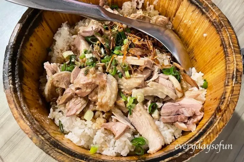 嘉義餐廳∥1961海鮮碳烤∣嘉義在地人激推，招牌油雞飯必點，餐點夠味好吃，嘉義聚餐推薦