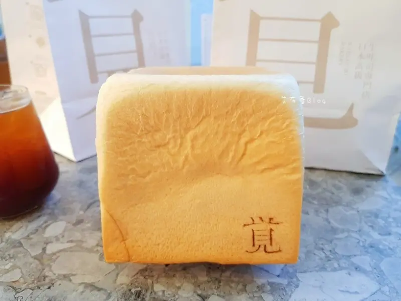 《高雄美食》一覺吐司（高雄鼓山店）❤日系吐司，職人精神~生吐司專賣店｡