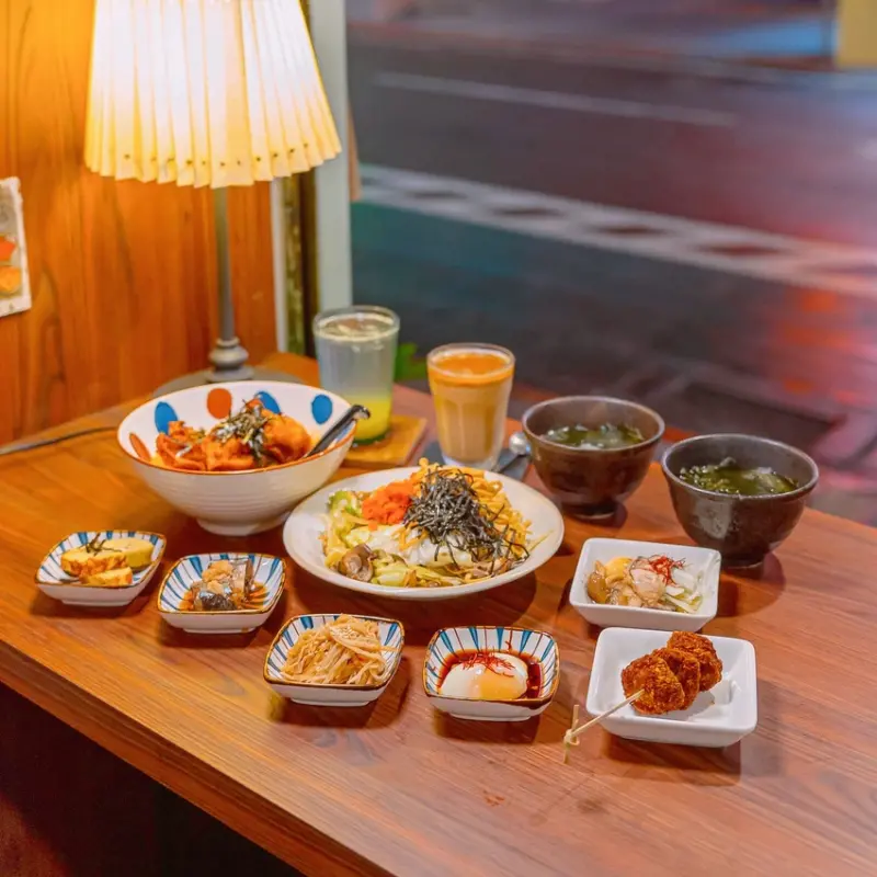 開到凌晨的日式餐點，明太子奶油拉麵、炸松露菇球必吃，圓山深夜美食 | 【台北 大同區】三歲好食