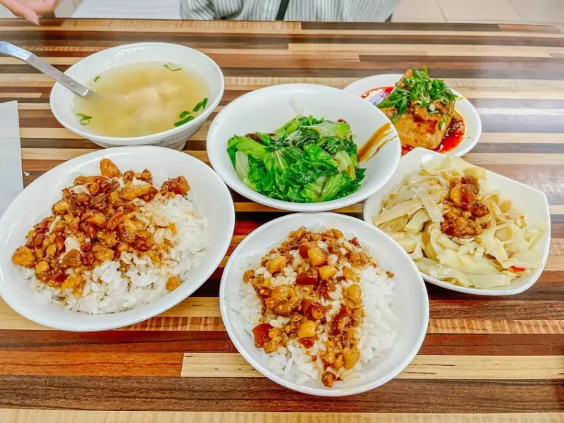 三重溪尾街 三十幾年屹立不搖老店 玉知高華知高飯 滷肉飯控必看