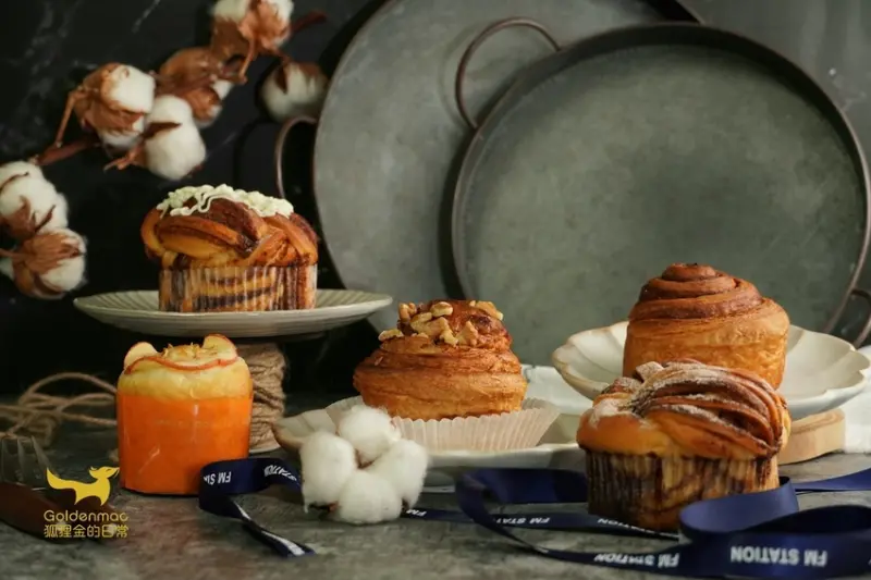 台中美食｜馥漫麵包花園東興站 冬季新品肉桂捲禮盒搶先吃 還有限定版聖誕蛋糕超快預訂