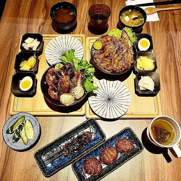 新月廣場新店推薦‧不到百元就可以吃得到日式串烤料理‧美味創意日式丼飯│大河屋‧燒肉丼‧串燒