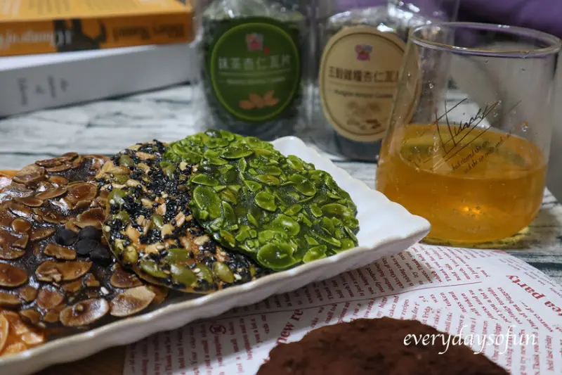 台中伴手禮∥美好的杏福感，來自純手工的溫度，用料不手軟的杏仁瓦片，最剛好的厚度，完美品嚐最佳口感，台中市西屯區∣雙晨幸福