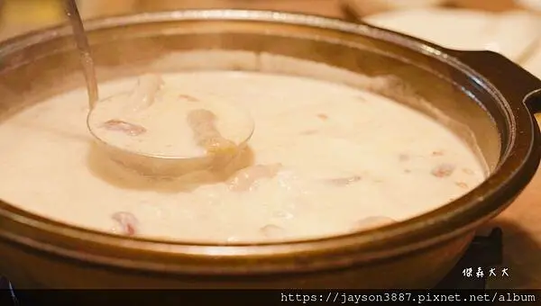 【食記】台北| 國父紀念館* 火鍋106粵式豬肚雞煲鍋 三訪此生不能錯過的東區絕讚美味鍋物