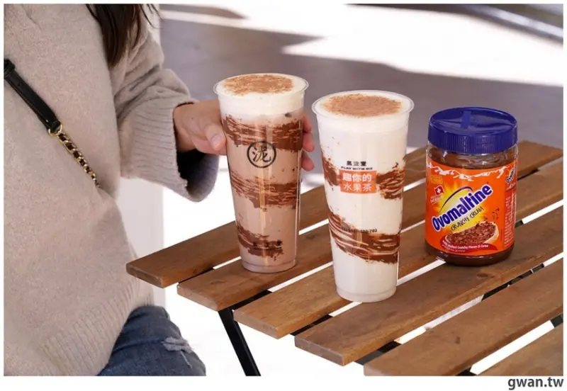 阿華田脆酷力加上當日現打芝士奶蓋，冬天超暖心的可可飲品一中就能喝到！ 
