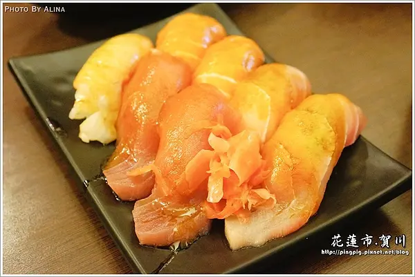 [ 食記 ] 花蓮市 賀川壽司屋 - 美味新鮮又大顆的生魚片握壽司，排隊美食豈容錯過?!