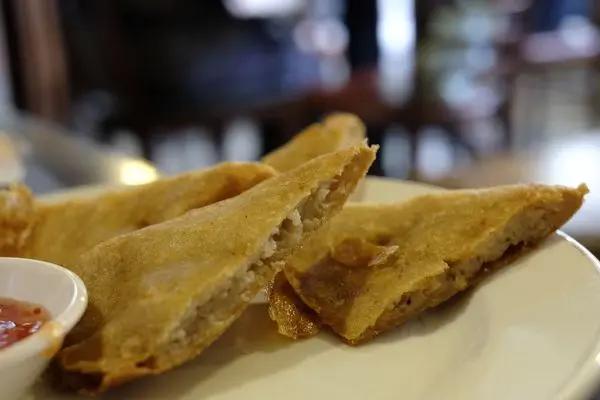 花蓮 暹羅泰食 - 椒麻雞飯份量大，平價泰式料理店