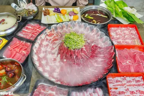 鬥牛士二鍋台中文心店：壽喜燒火鍋吃到飽338元起，當日壽星優惠半價，訂位說通關密語送大仙肉盤