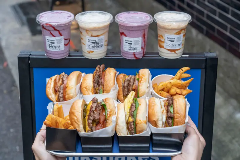 中山站美食 Butcher jr. by Lanpengyou｜漢堡肉品自由選擇！！彈性、好玩且帶點童趣的方式做出更生活化、有趣的漢堡 · 算命的說我很愛吃