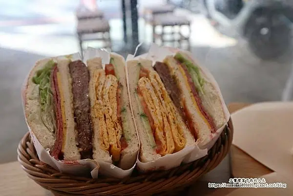 科博館早午餐｜台中早午餐推薦【珍品居-吐司.蛋餅專賣】全新中西式早午餐 選擇多 美味多 飽足感更多