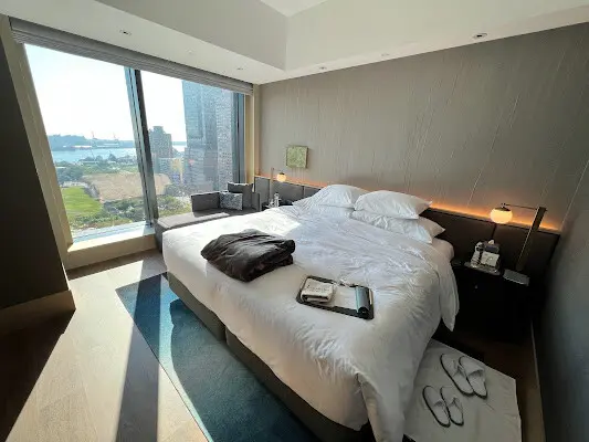 【高雄飯店推薦】高雄洲際酒店 InterContinental Kaohsiung。開放式套房大床港灣海景 親子住宿心得~洲際大