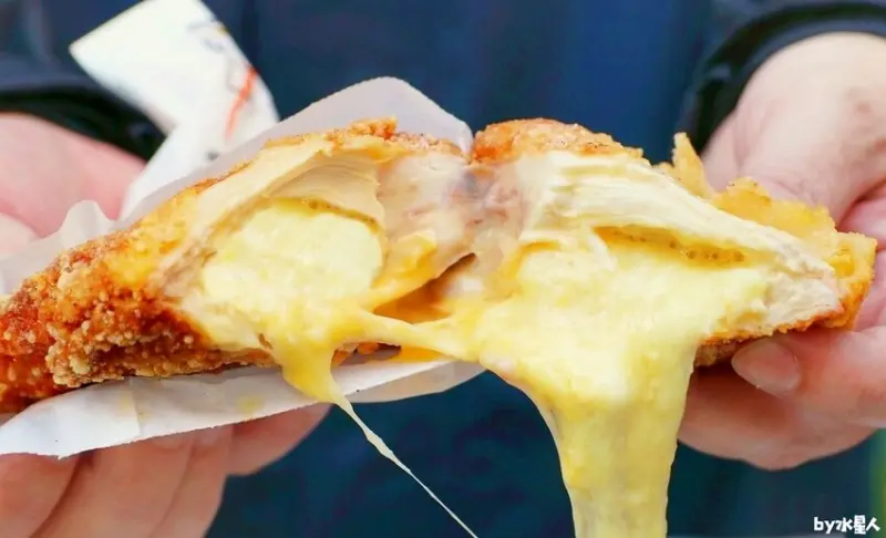 彰化秒殺雞排插旗逢甲！超狂爆漿起司土石流雞排，免費飲料喝到爽，每日限量晚來吃不到